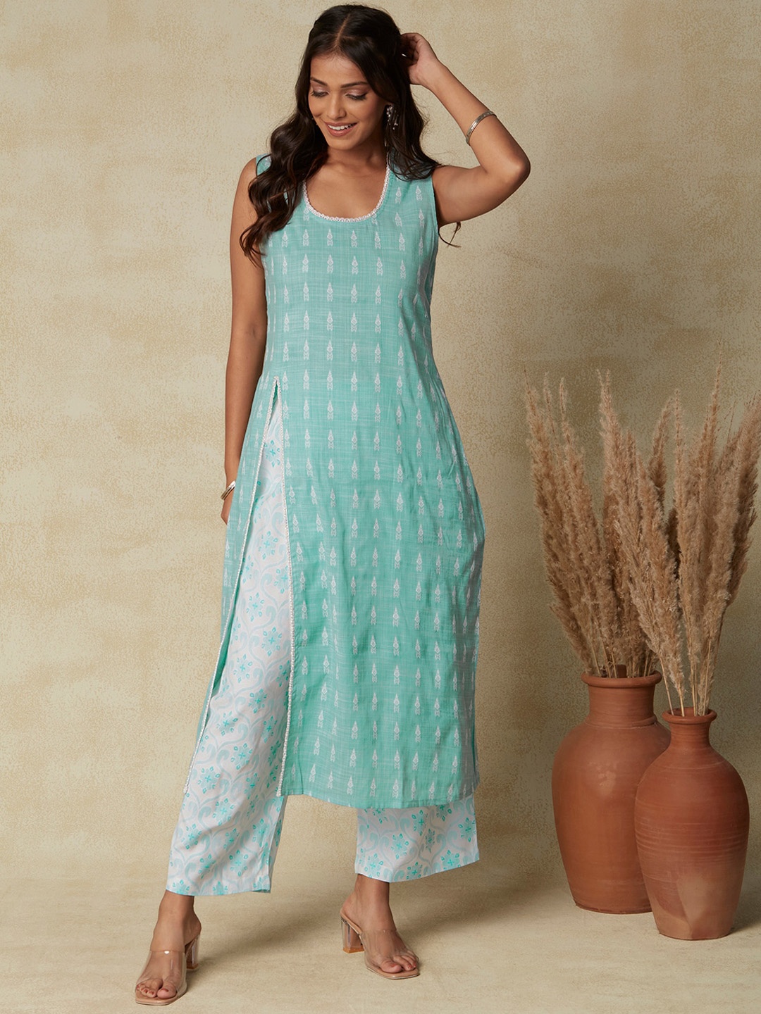 

FASHOR Sea Green Ethnic Motif Woven Design High Slit Straight Linen Kurta with Palazzos