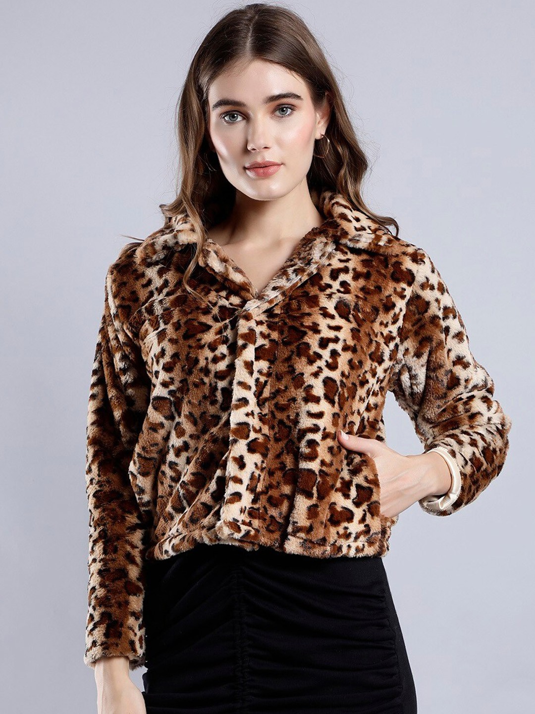 

ANVI Be Yourself Brown Lapel Collar Open Front Jacket