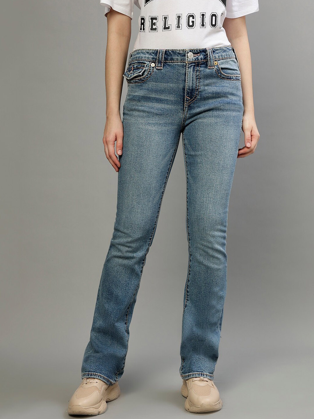 

True Religion Women Big T Becca Mid-Rise Heavy Fade Clean Look Stretchable Jeans, Blue