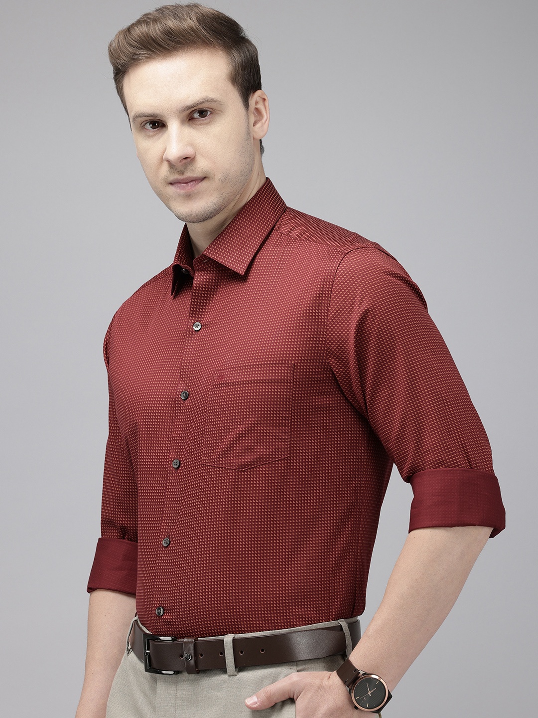 

Arrow Pure Cotton Manhattan Slim Fit Geometric Printed Formal Shirt, Maroon