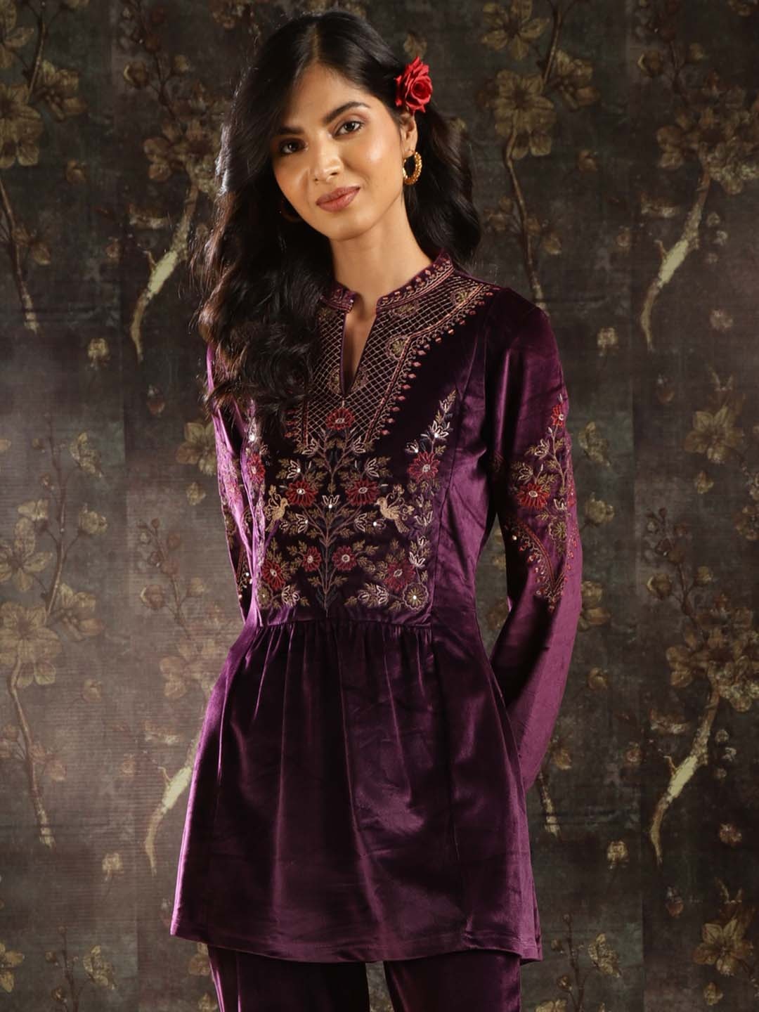 

Lakshita Floral Embroidered Mandarin Collar Sequinned Velvet Kurti, Purple