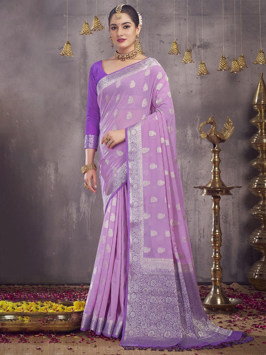 

DIVASTRI Ethnic Motifs Woven Design Zari Pure Georgette Banarasi Saree, Purple
