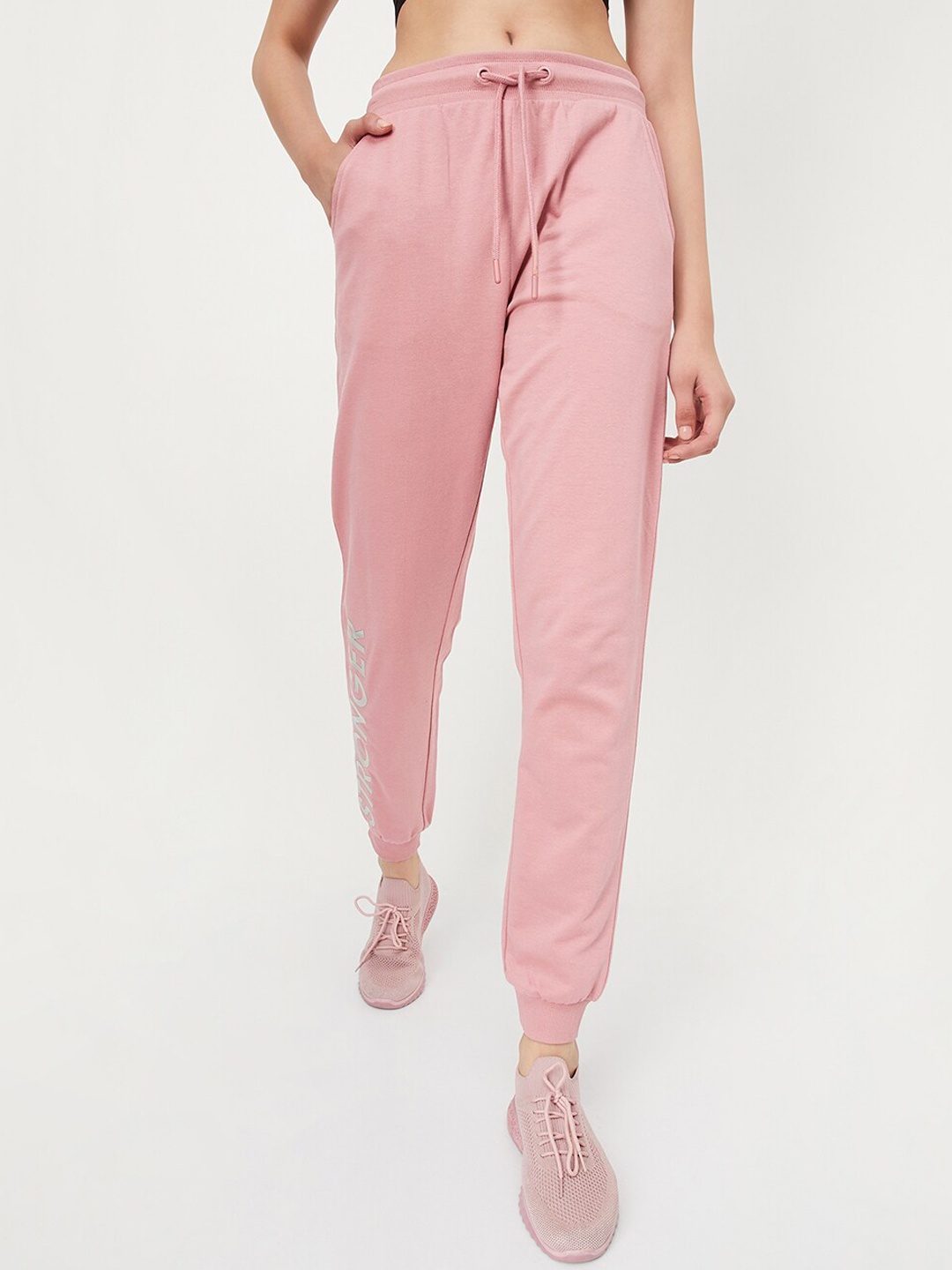 

max Women Typography Printed Mid-Rise Jogger, Pink
