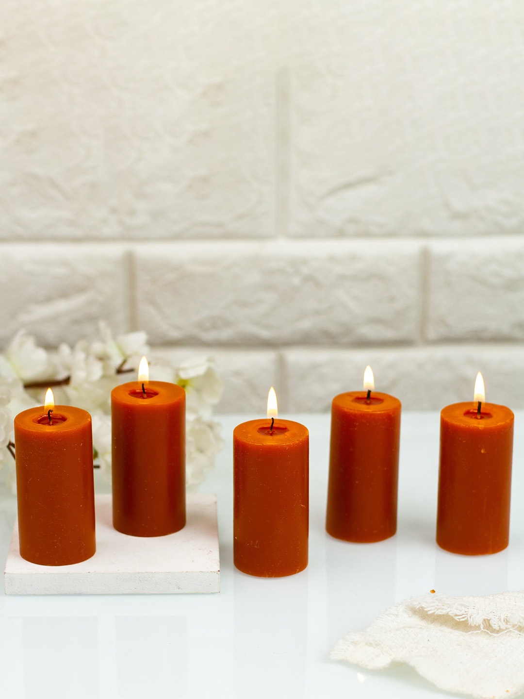 

AuraDecor Brown 5 Pieces Chocolate Fragrance Lead-Free Pillar Candles