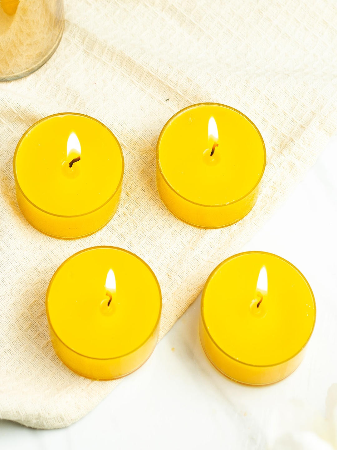

AuraDecor Yellow 4 Pieces Scented Tealight Candles