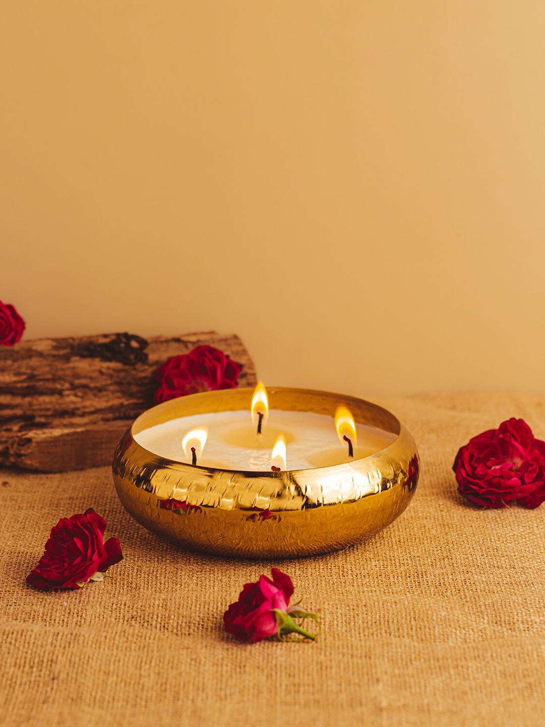 

AuraDecor White Urli Candle Hammered Multi Wick Urli Candles, Gold