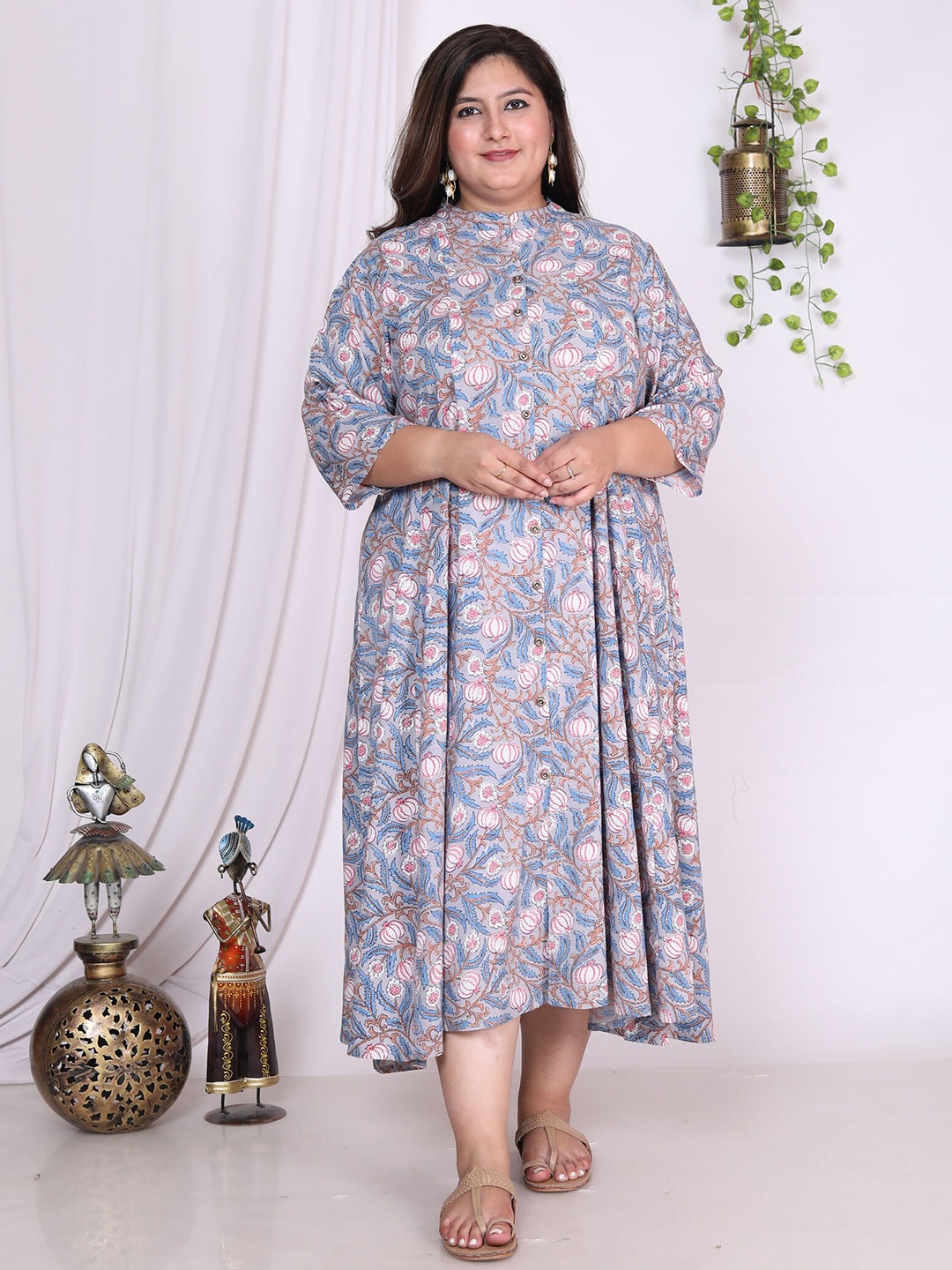 

Swasti Plus Size Floral Printed Mandarin Collar Cotton A-Line Midi Ethnic Dress, Grey