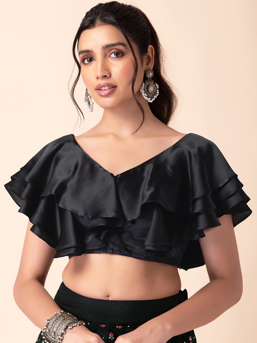 

INDYA V-Neck Ruffled Regular Crop Tops, Black