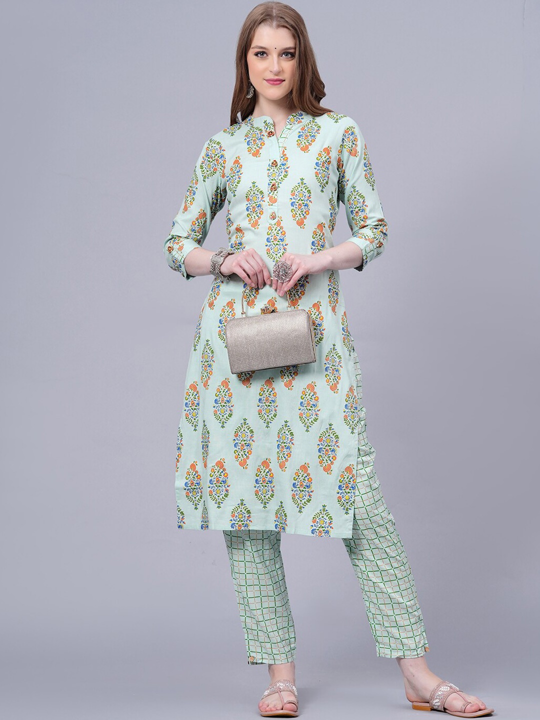 

HIGHLIGHT FASHION EXPORT Floral Printed Straight Kurta with Trousers, Green