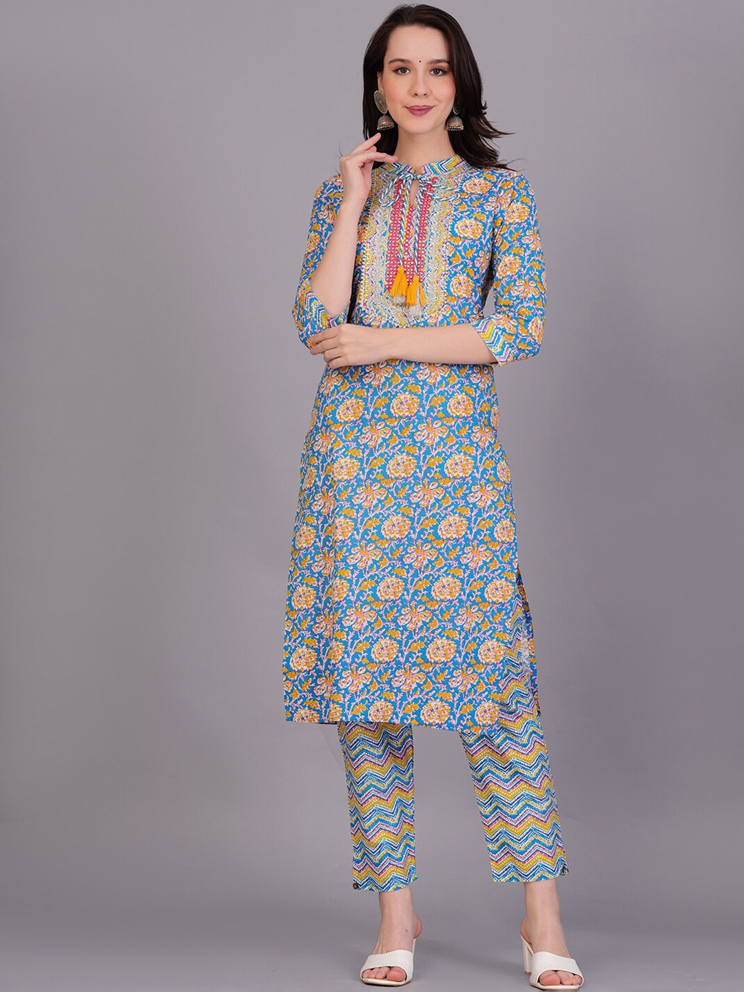 

HIGHLIGHT FASHION EXPORT Floral Printed Gotta Patti Pure Cotton Straight Kurta Set, Blue