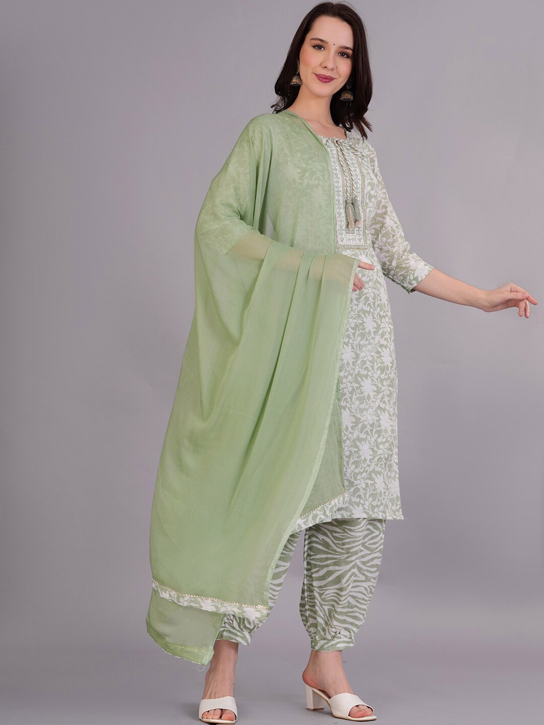HIGHLIGHT FASHION EXPORT Mirror Work Pure Cotton Kurta & Trousers With Dupatta, Green