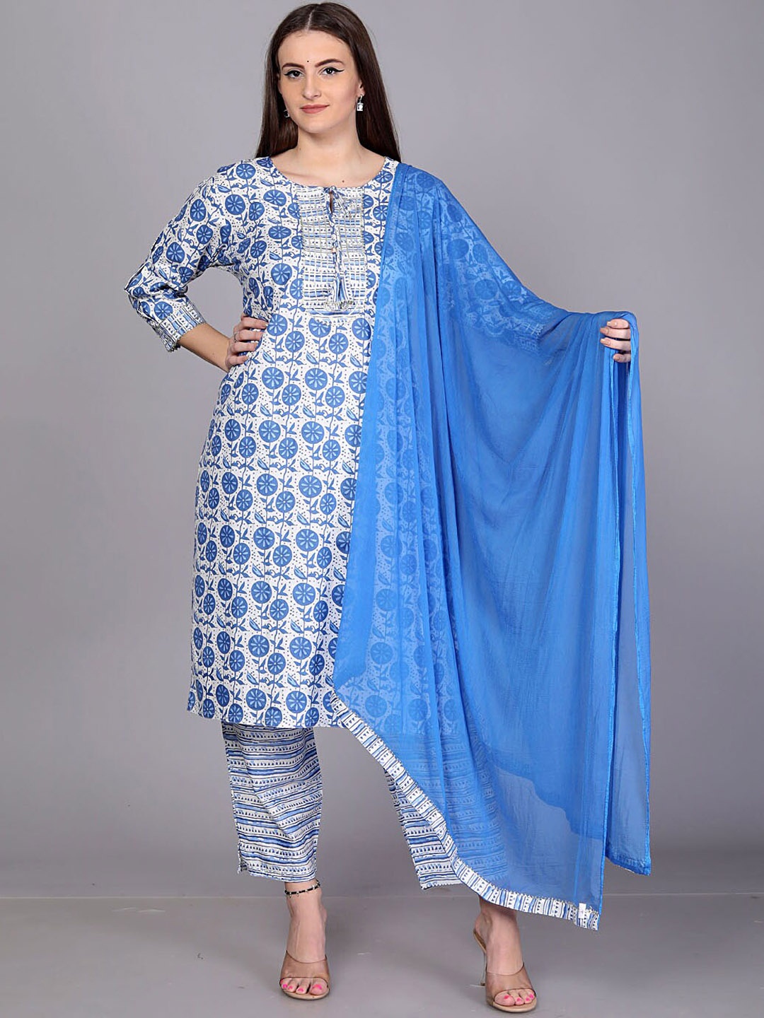 

HIGHLIGHT FASHION EXPORT Floral Printed Gotta Patti Kurta With Trousers & Dupatta, Blue