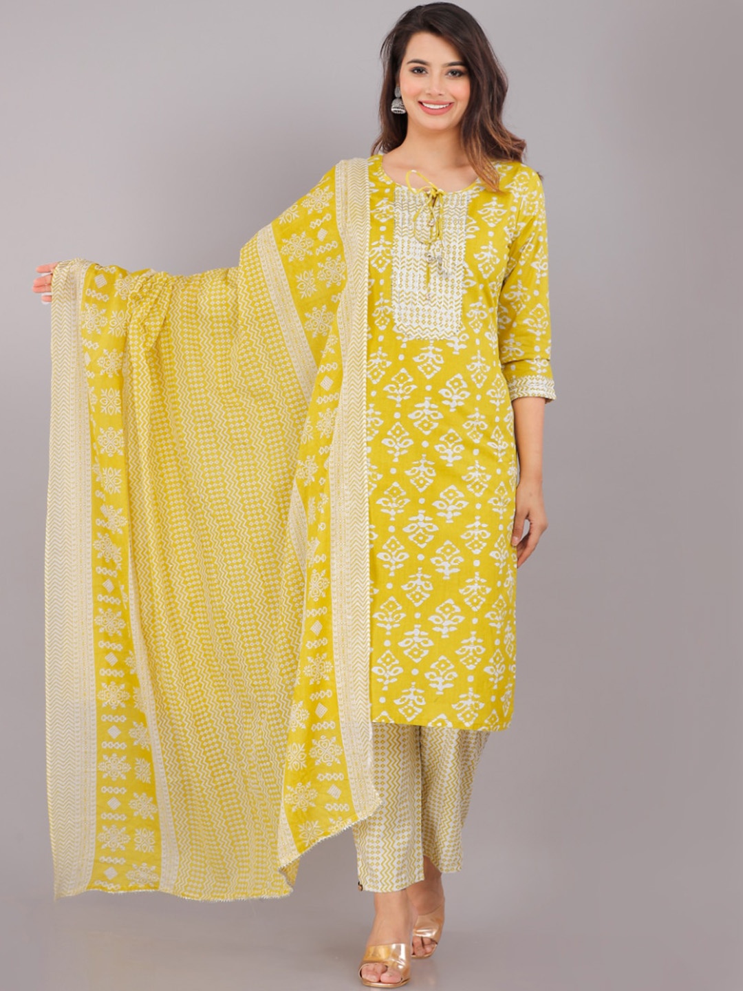 

HIGHLIGHT FASHION EXPORT Ethnic Motifs Printed Gotta Patti Pure Cotton Straight Kurta Set, Yellow