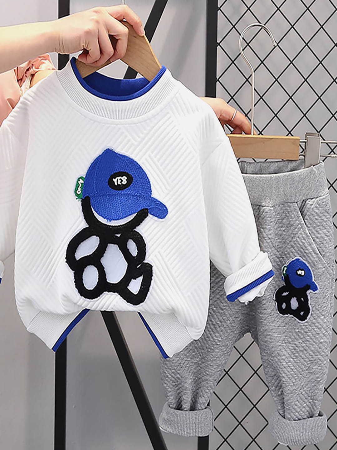 

Little Surprise Box LLP Kids Teddy Design Round Neck Tracksuit, White