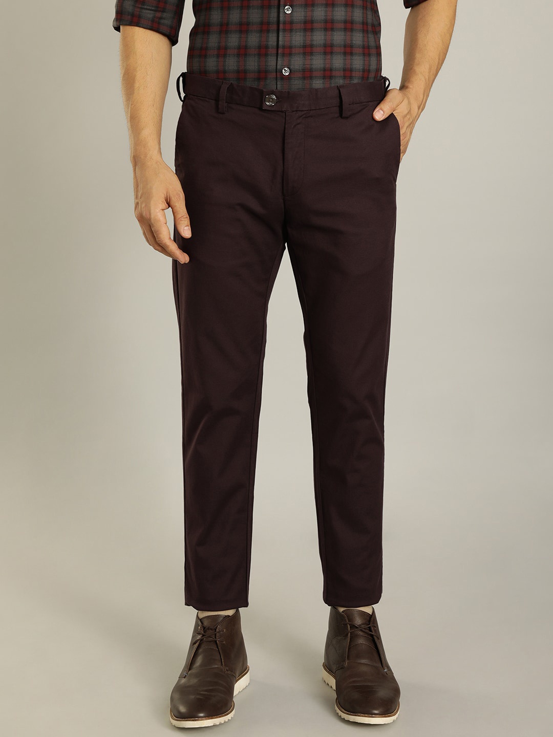 

Indian Terrain Men Brooklyn Slim Fit Trousers, Maroon