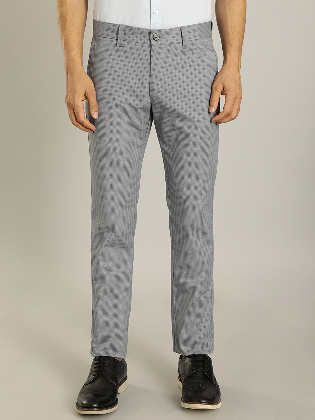

Indian Terrain Men Blue Brooklyn Slim Fit Chinos, Grey