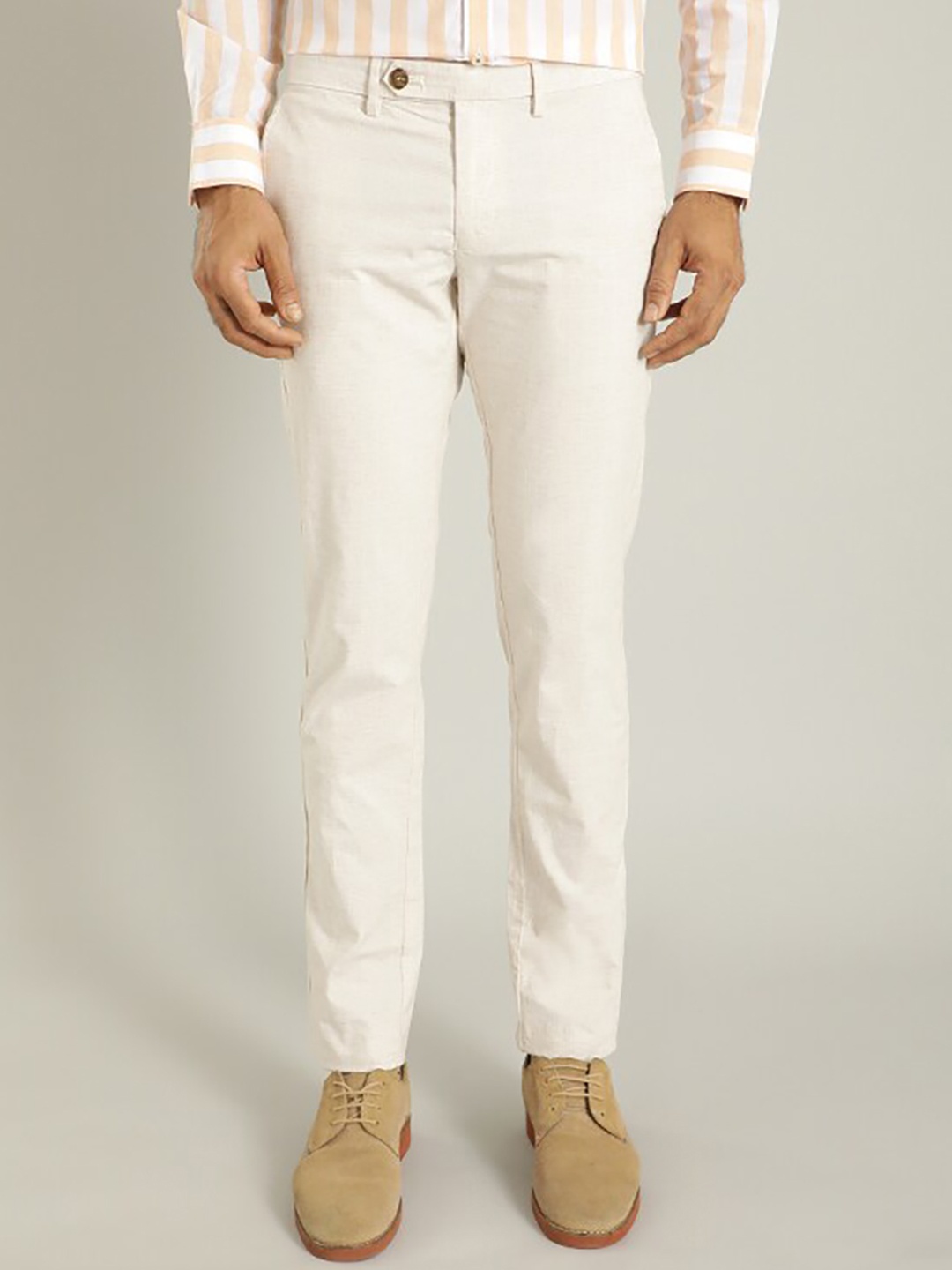 

Indian Terrain Men Brooklyn Slim Fit Chinos Trousers, Off white
