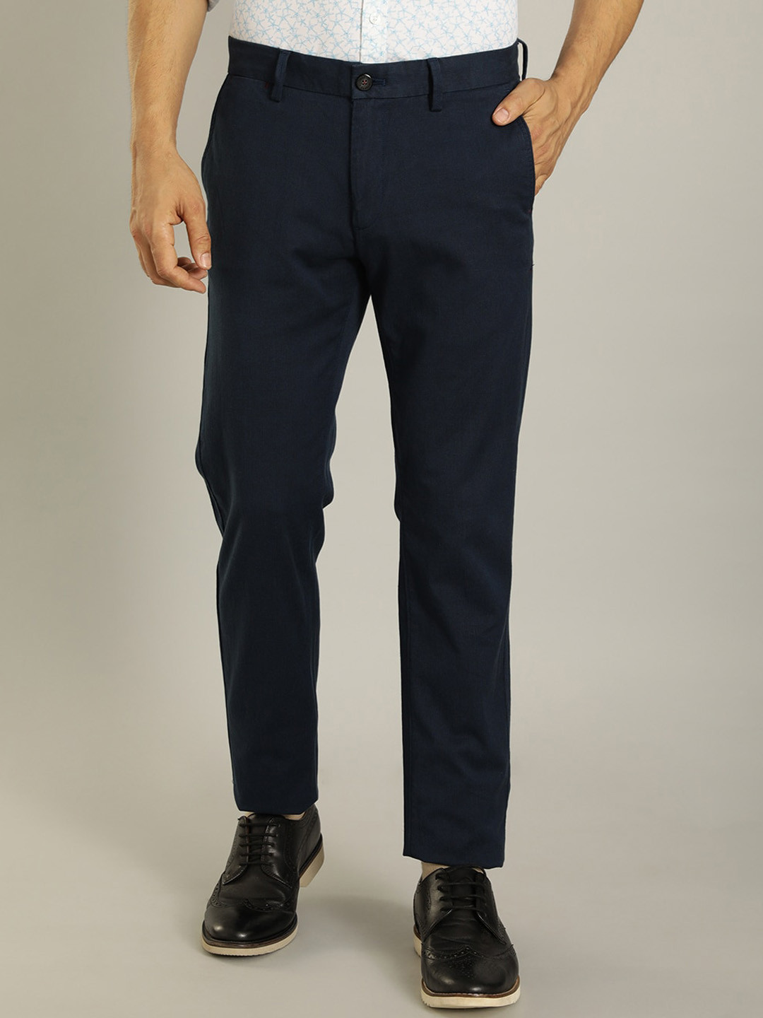 

Indian Terrain Men Brooklyn Slim Fit Trousers, Navy blue