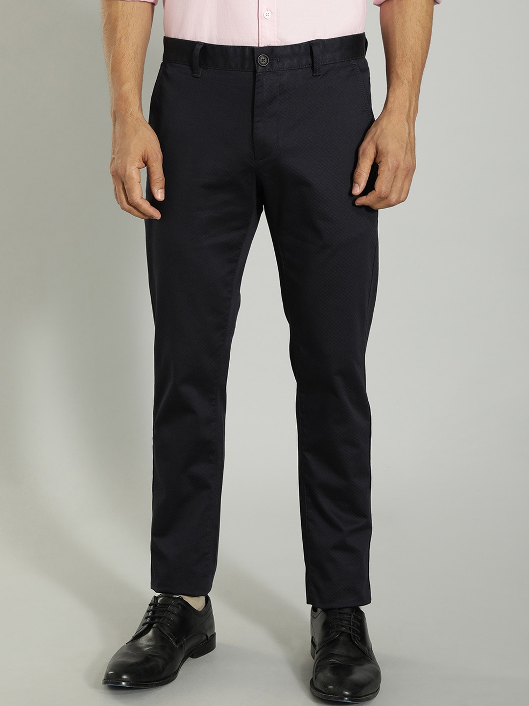 

Indian Terrain Men Brooklyn Slim Fit Formal Trousers, Navy blue