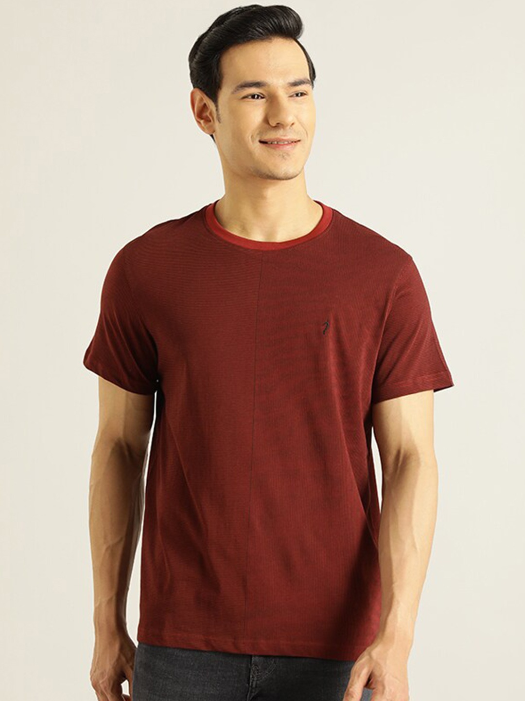 

Indian Terrain Round Neck T-shirt, Maroon