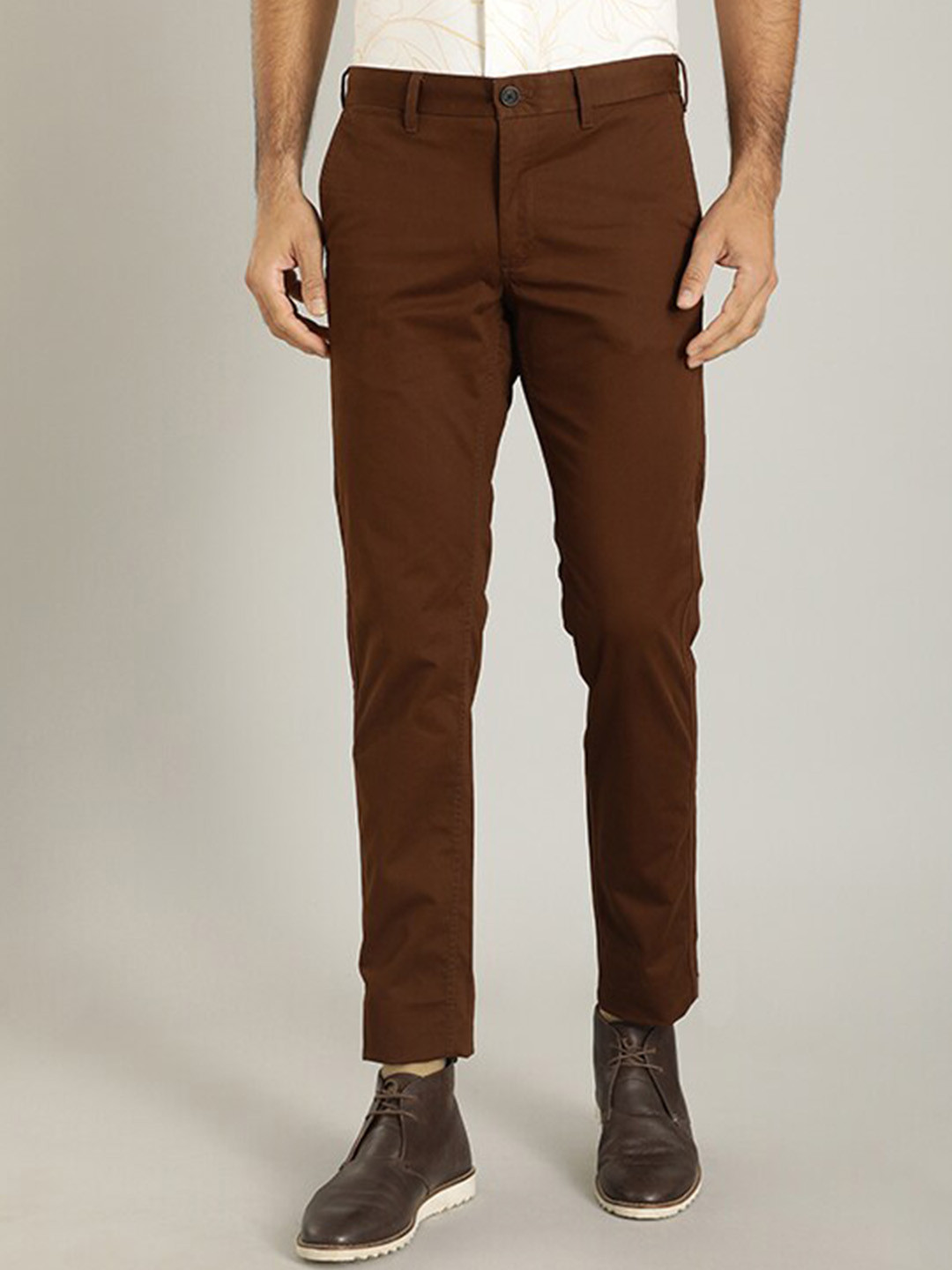 

Indian Terrain Men Brooklyn Slim Fit Trousers, Brown