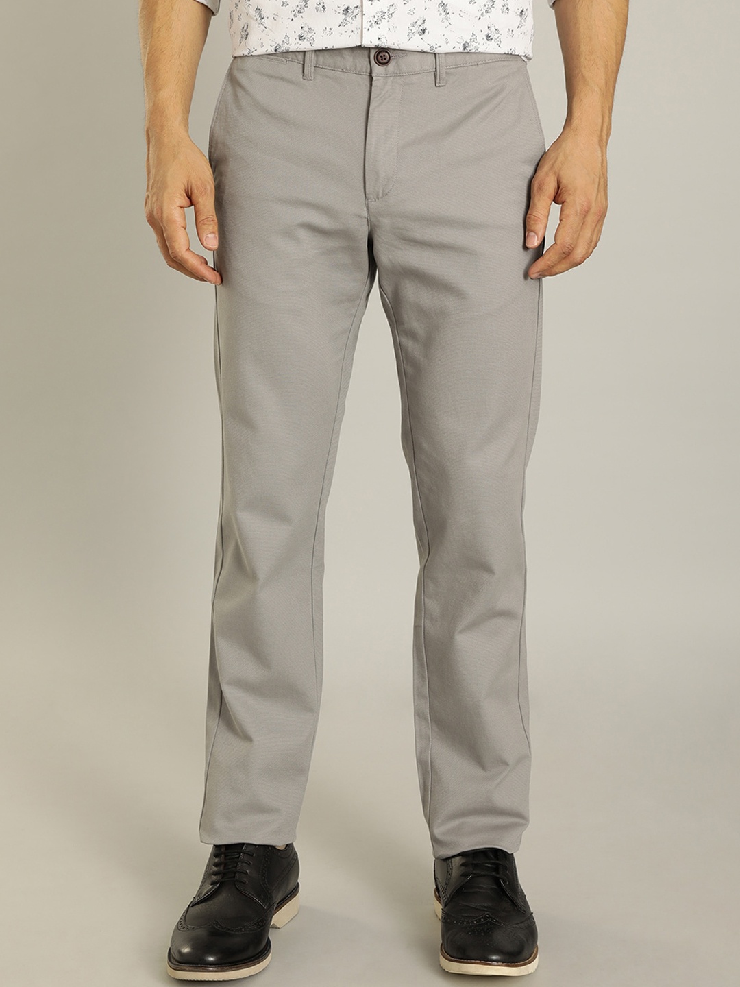 

Indian Terrain Men Brooklyn Slim Fit Trousers, Grey