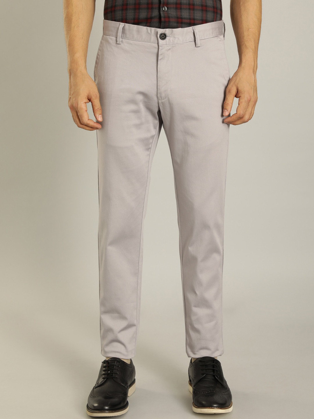 

Indian Terrain Men Brooklyn Slim Fit Chinos Trousers, Grey