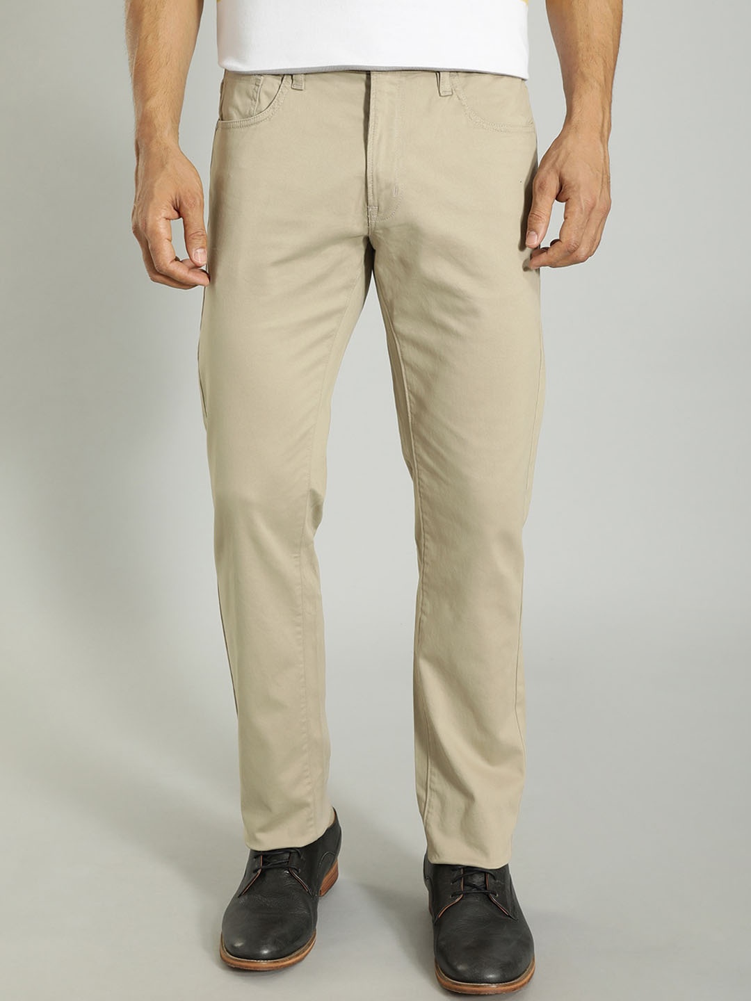 

Indian Terrain Men Brooklyn Slim Fit Chinos, Beige