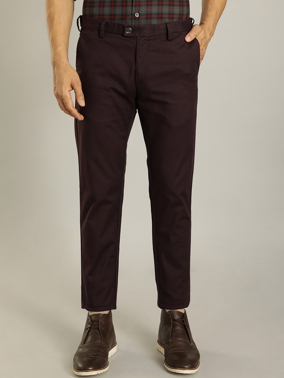 

Indian Terrain Men Brooklyn Slim Fit Trousers, Maroon