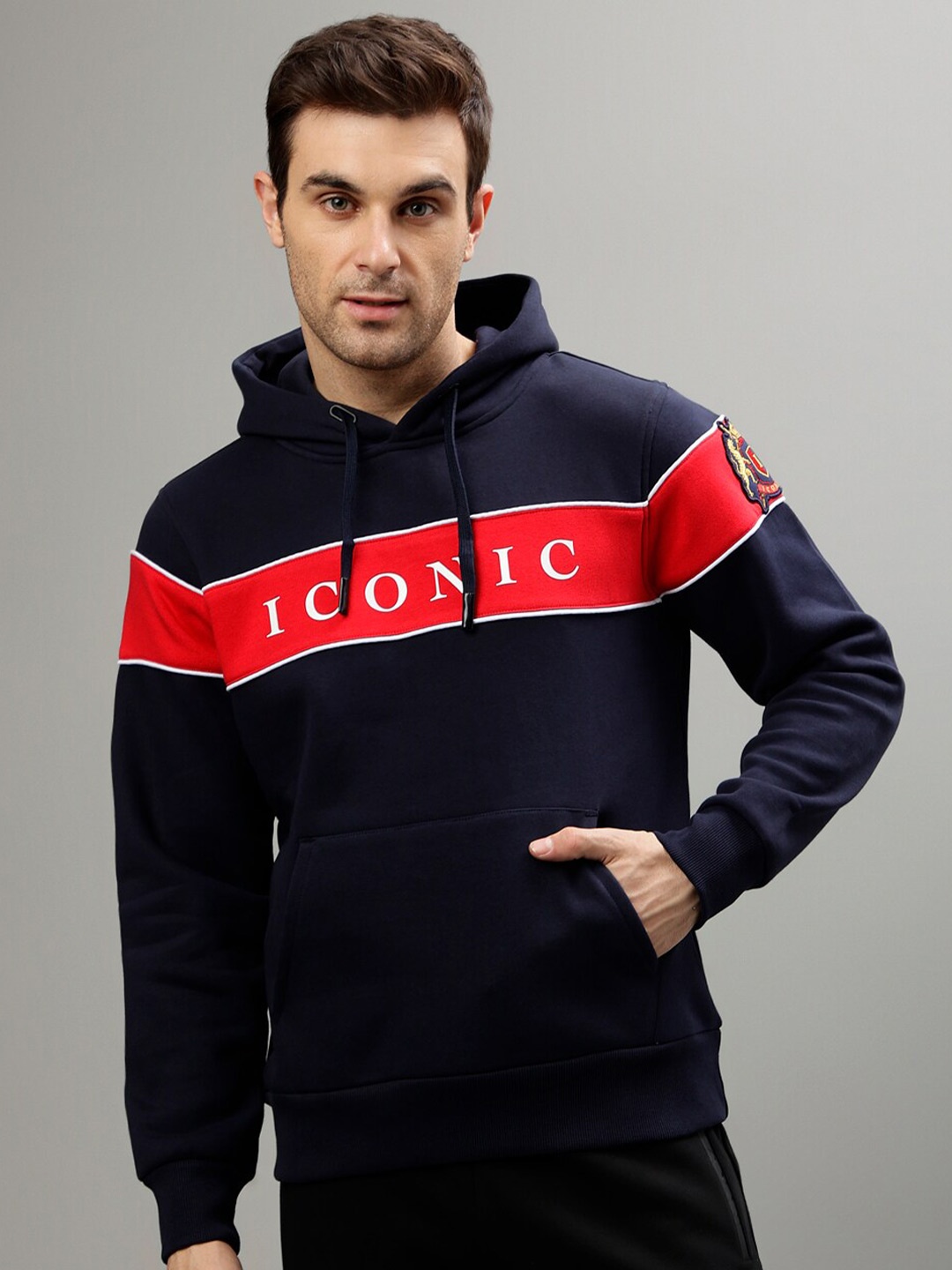

Iconic Typography Printed Hooded Pullover, Navy blue