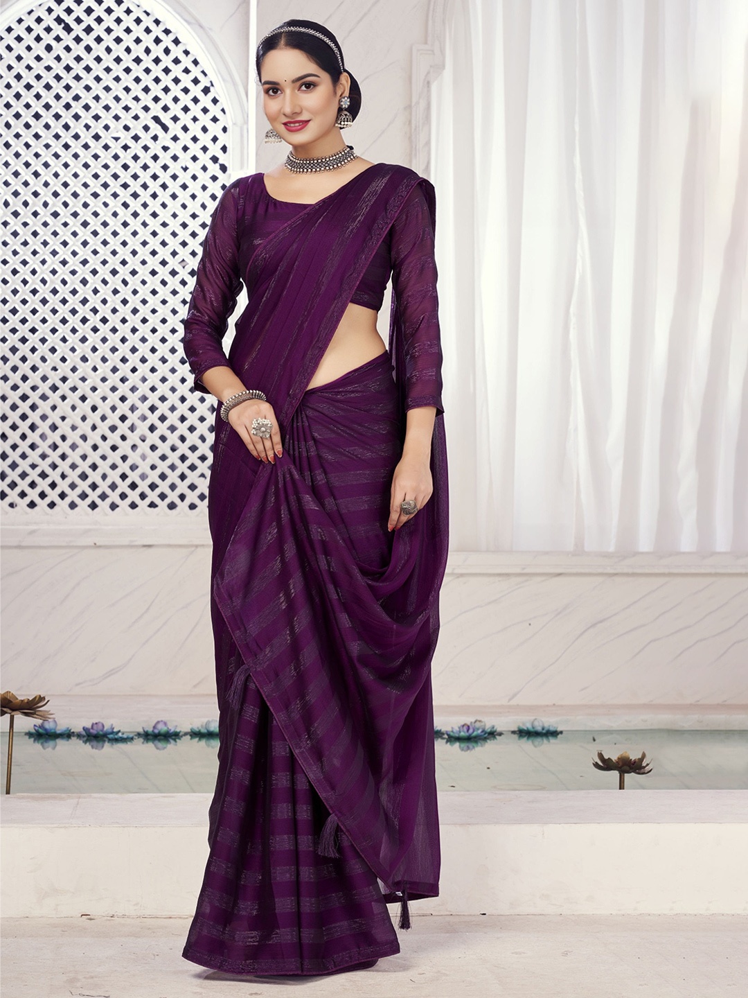 

DIVASTRI Striped Pure Chiffon Saree, Purple