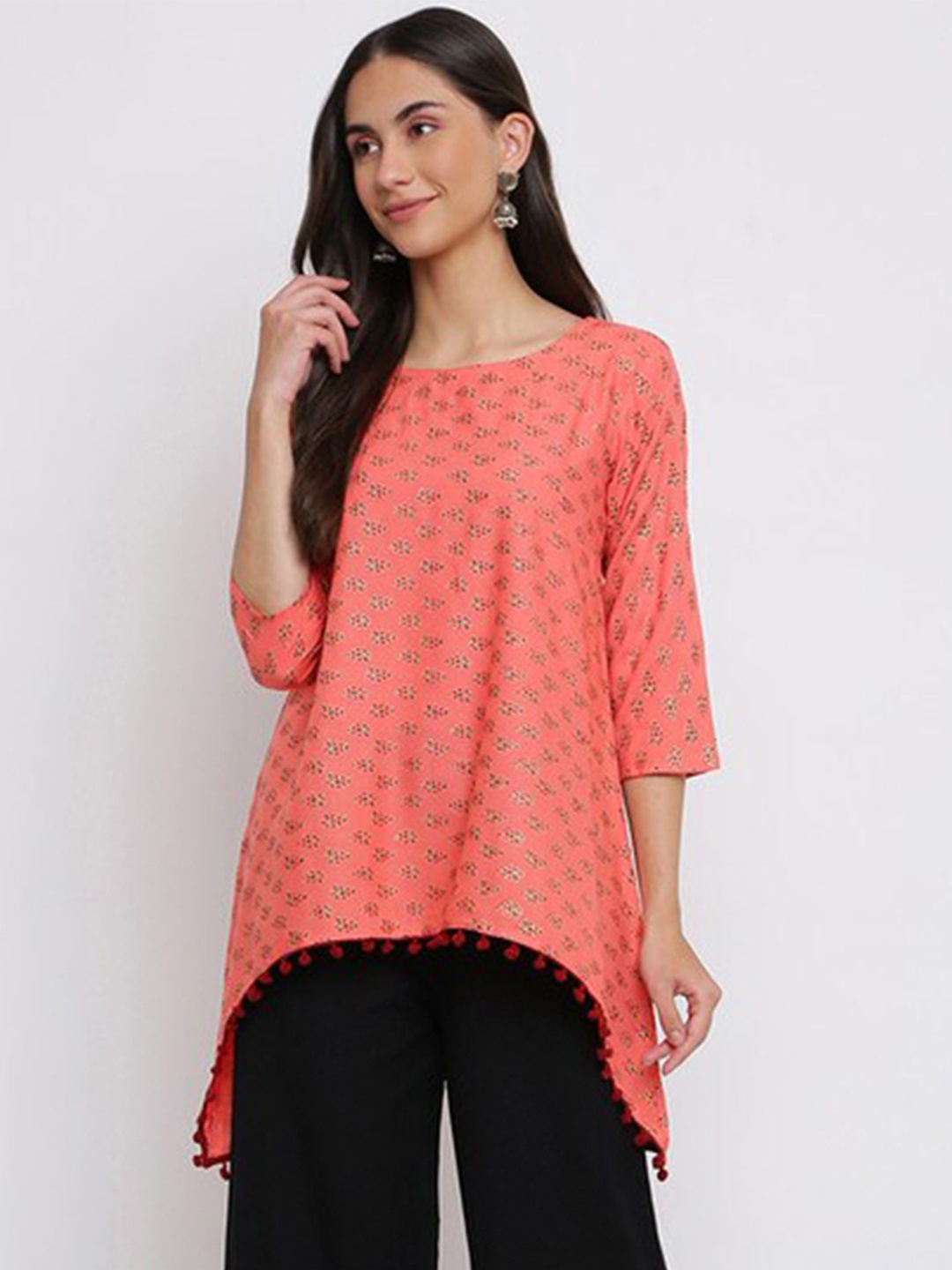

INDIAN KNOTS Floral Printed Round Neck Kurti, Orange