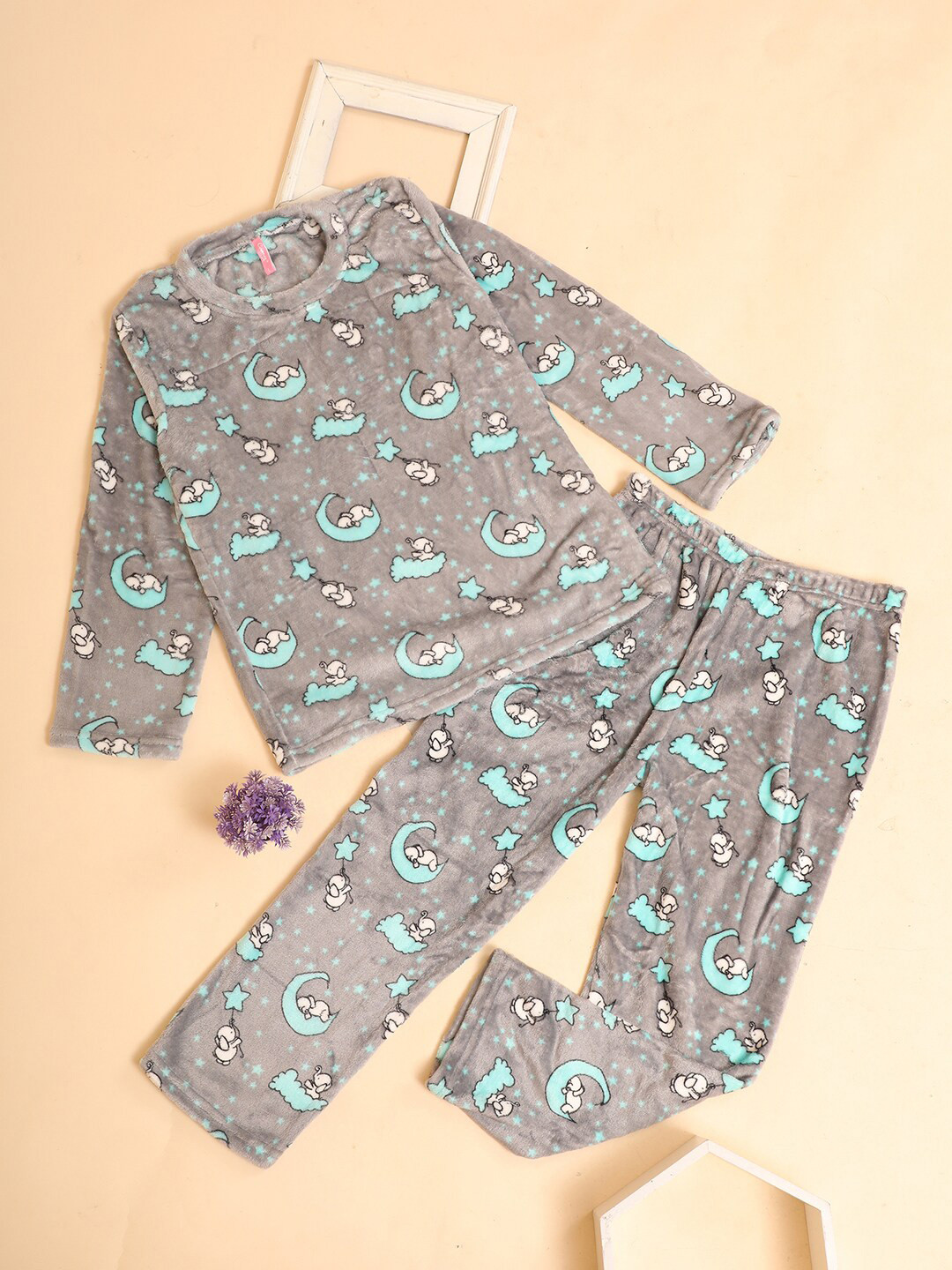 

V-Mart Graphic Printed Pure Cotton Top With Pyjamas, Grey