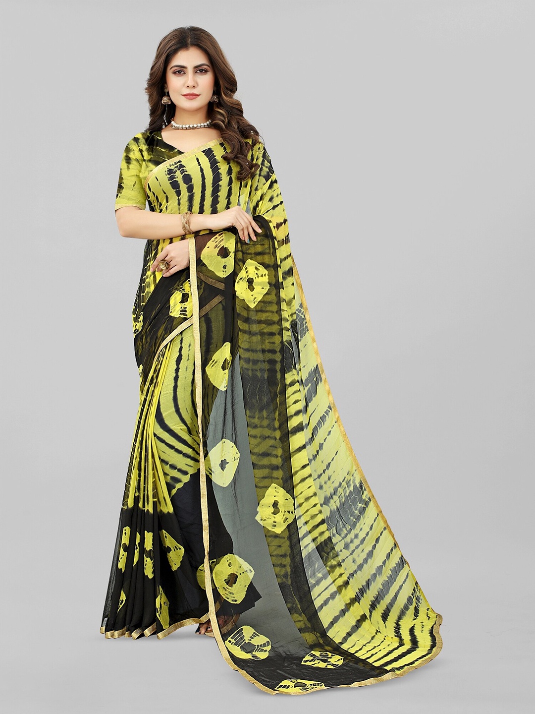 

BAESD Pure Chiffon Bandhani Saree, Yellow