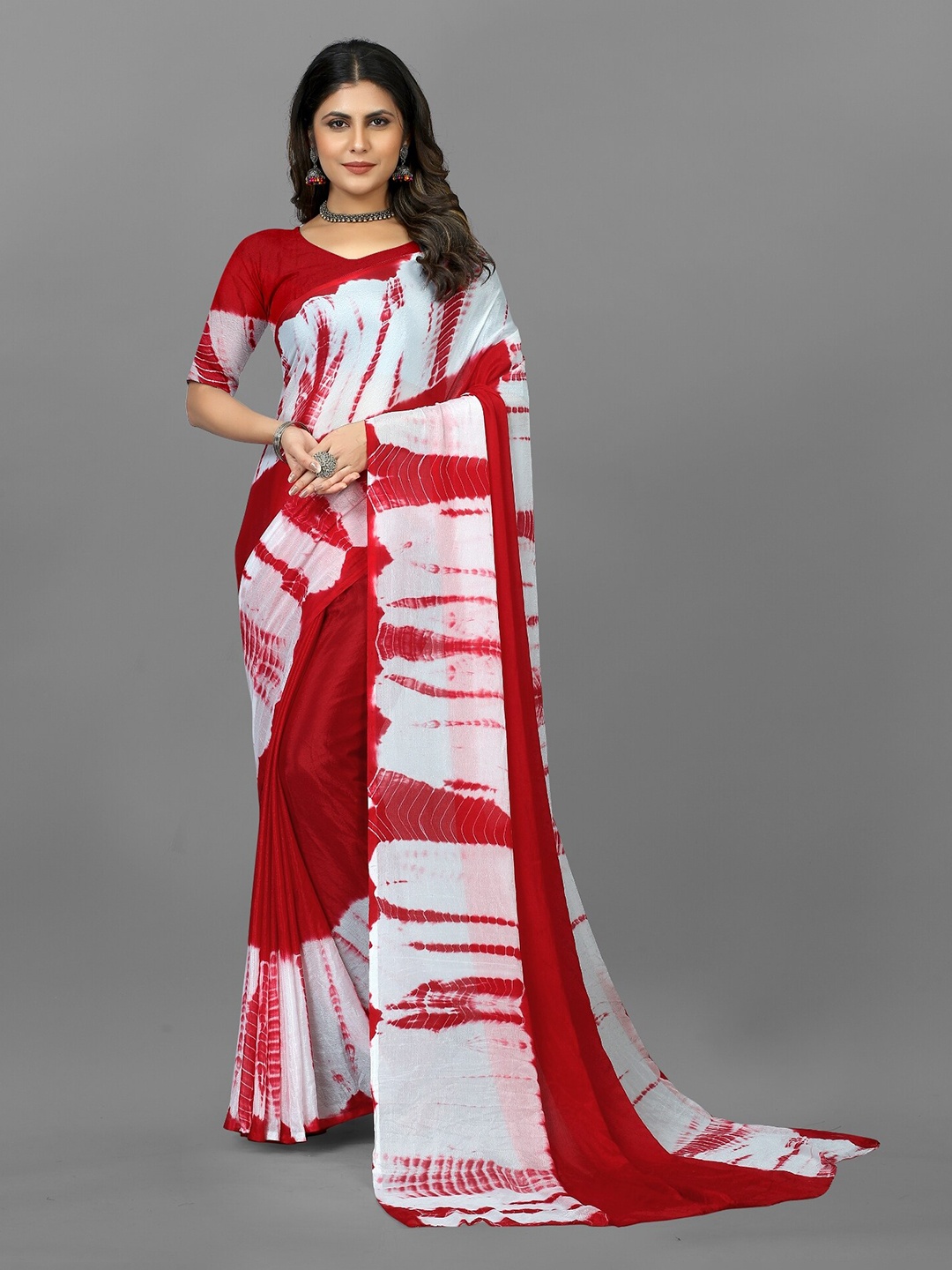 

BAESD Tie & Dye Satin Leheriya Saree, Red