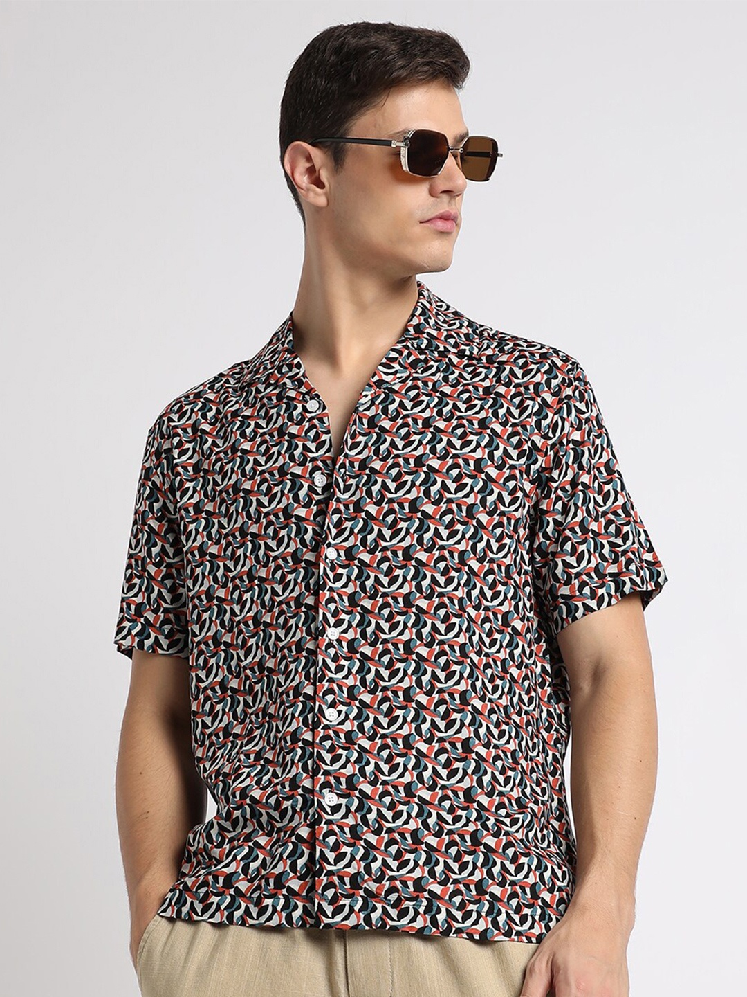 

Dennis Lingo Relaxed Floral Printed Casual Shirt, Off white