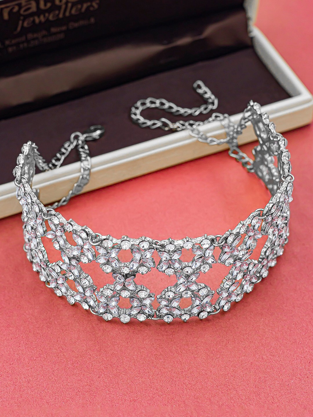 

Bellofox Silver-Toned & Gold-Toned Gold-Plated Necklace