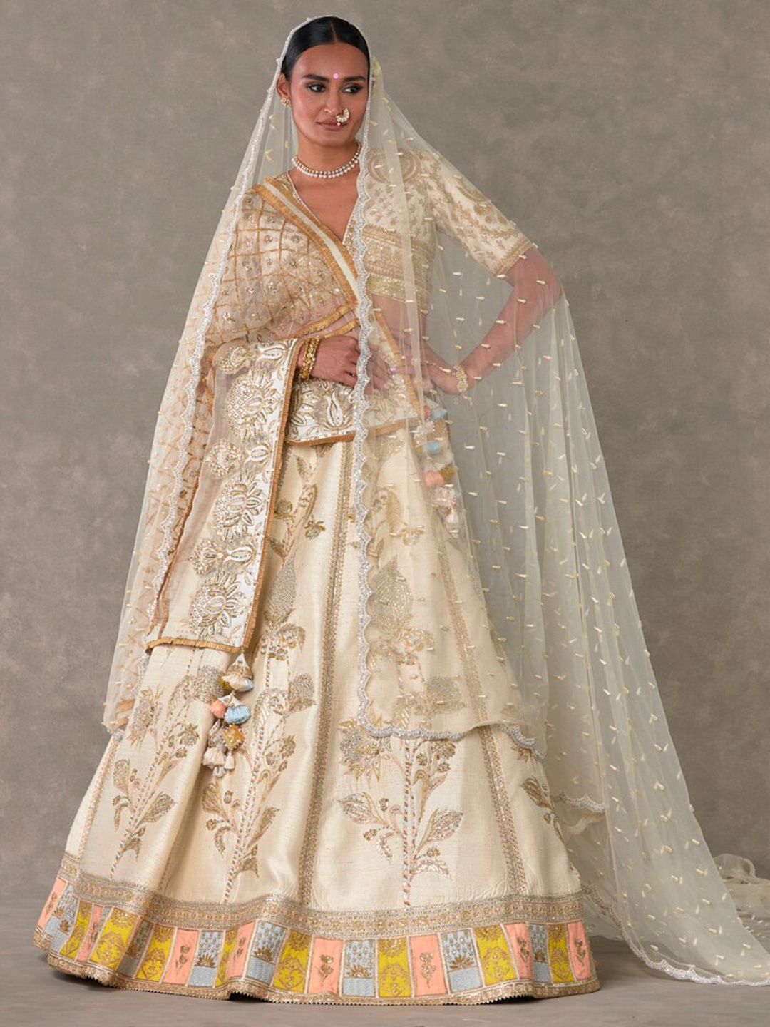 

Masaba Thread Work Ready to Wear Lehenga & Blouse With Dupatta, White