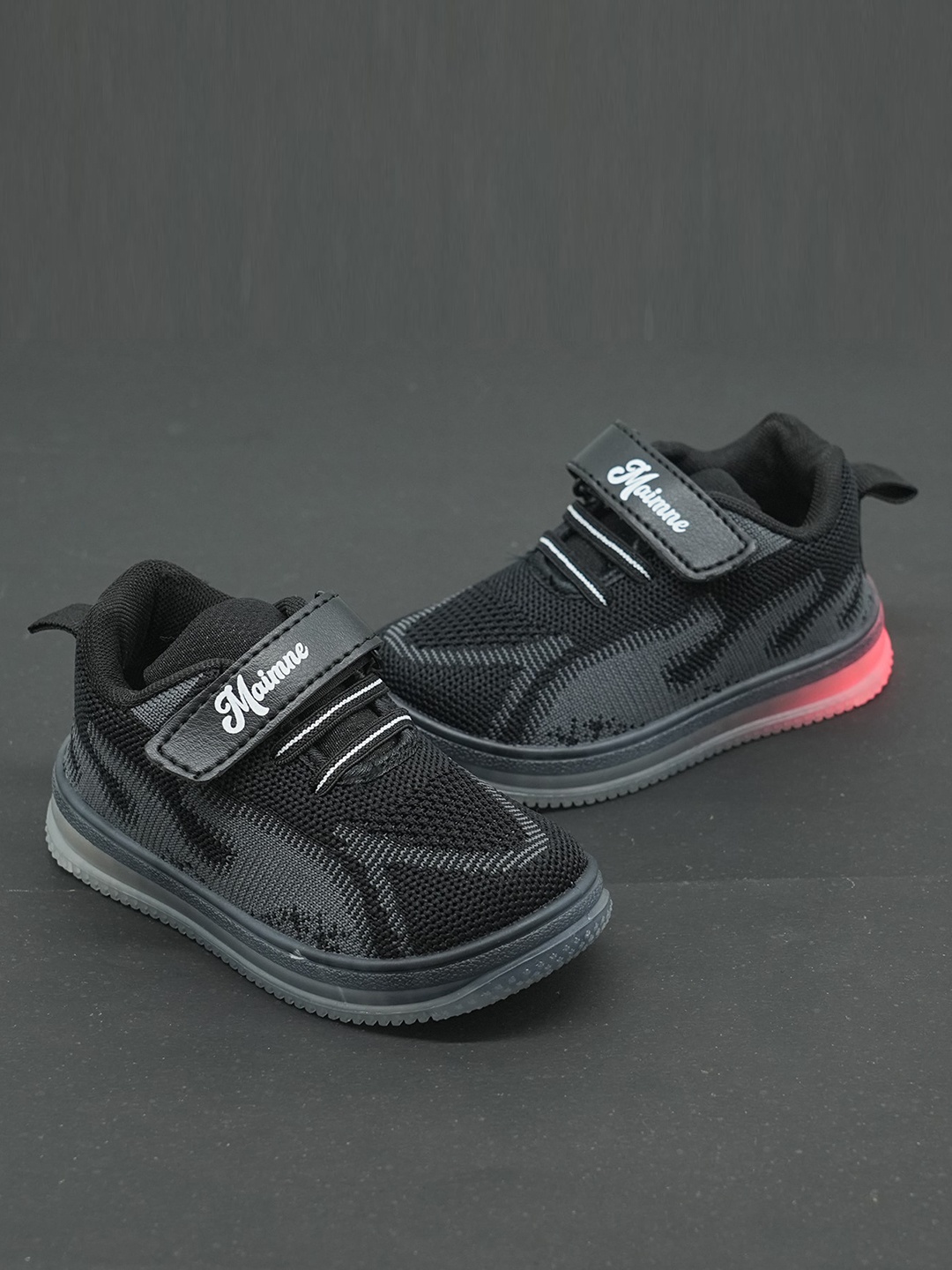 

BAESD Kids Textured LED Velcro Sneakers, Black