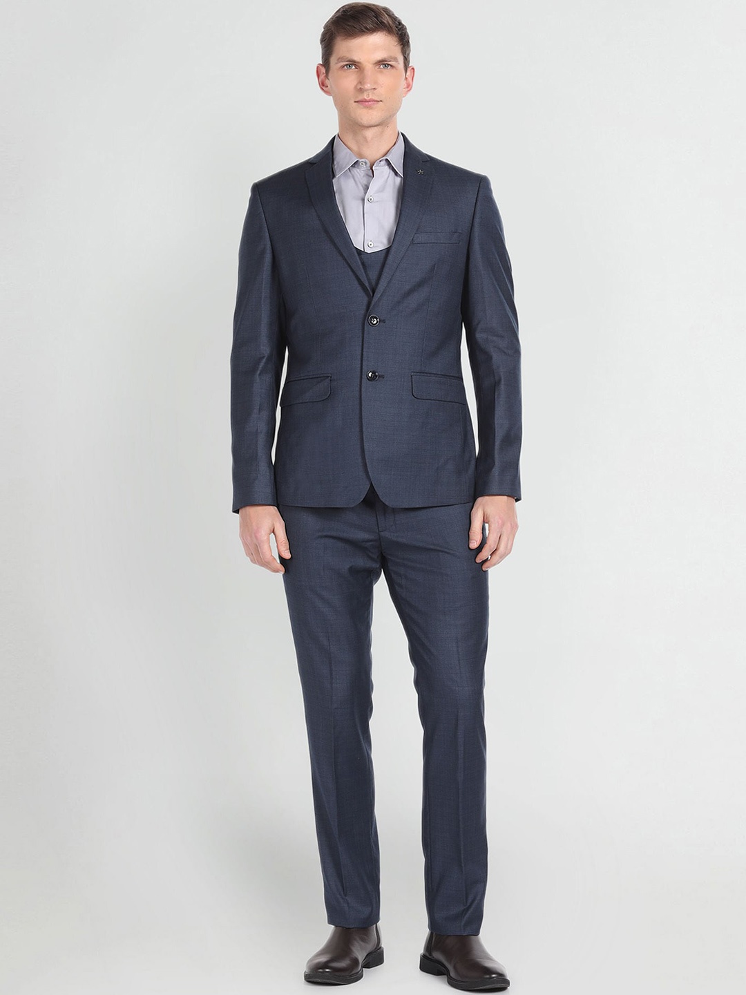 

Arrow Checked Single-Breasted Three-Piece Formal Suit, Blue