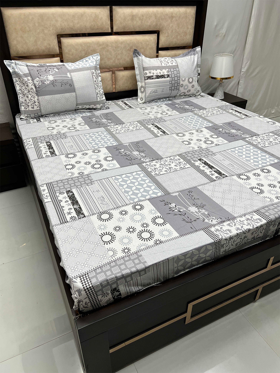 

Pure Decor Royal Velar Grey Floral Cotton 380 TC King Bedsheet With 2 Pillow Covers