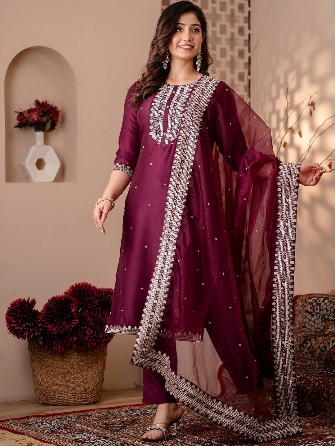 

Charu Ethnic Motifs Embroidered Regular Thread Work Kurta with Trousers & Dupatta, Burgundy