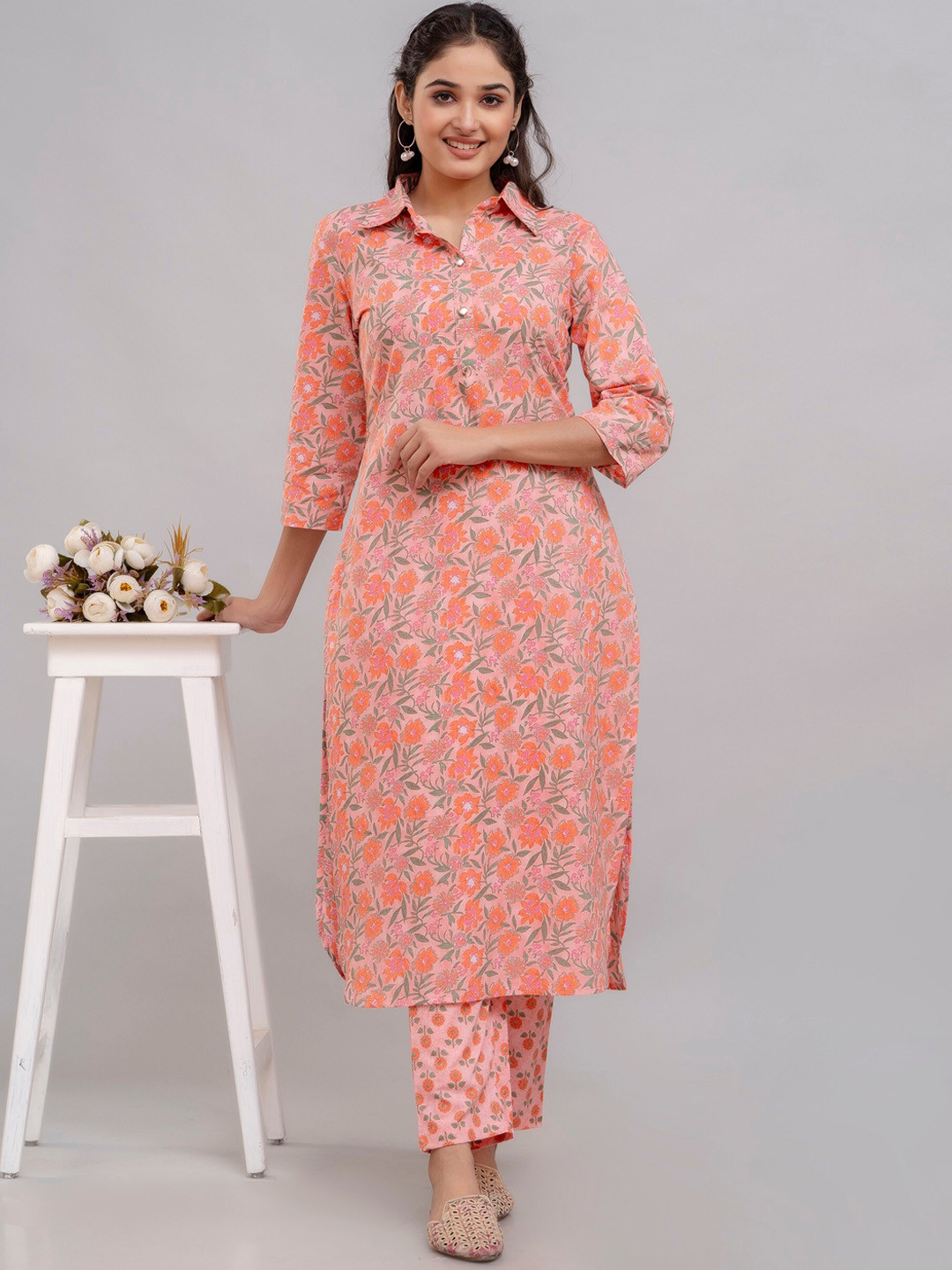 

Charu Floral Printed Regular Pure Cotton Kurta With Trousers, Peach