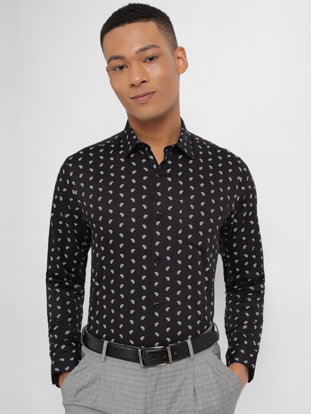 

Allen Solly Slim Fit Ethnic Motifs Printed Pure Cotton Formal Shirt, Black