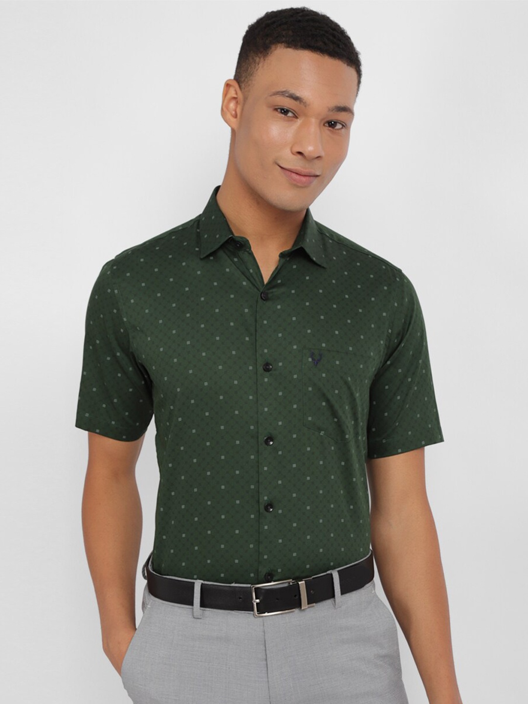 

Allen Solly Slim Fit Floral Printed Pure Cotton Formal Shirt, Green