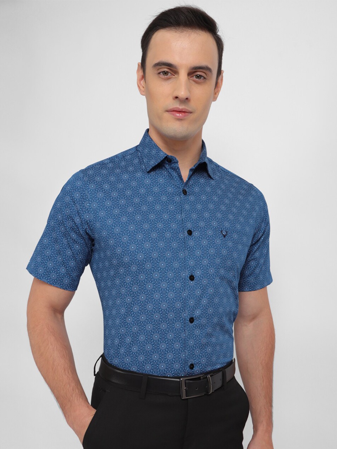 

Allen Solly Slim Fit Micro Ditsy Printed Pure Cotton Formal Shirt, Blue