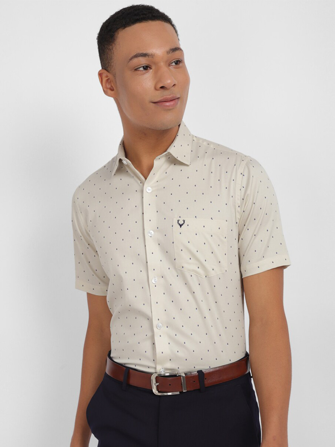 

Allen Solly Slim Fit Micro Ditsy Printed Spread Collar Short Sleeves Cotton Formal Shirt, Cream