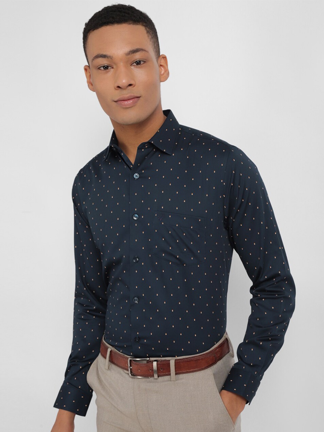 

Allen Solly Micro Ditsy Printed Slim Fit Pure Cotton Formal Shirt, Navy blue