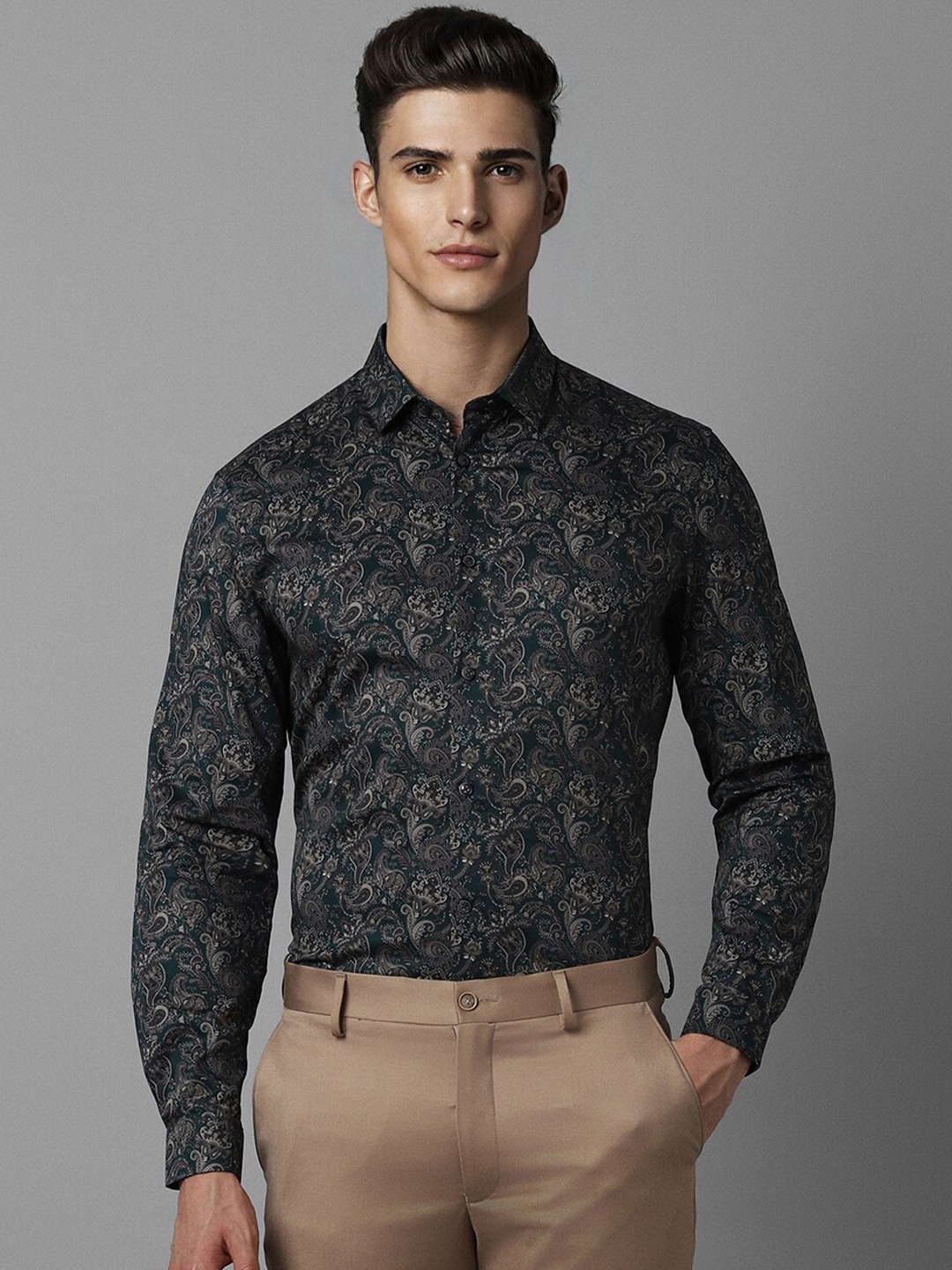 

Louis Philippe Sport Ethnic Motifs Printed Cotton Formal Shirt, Green