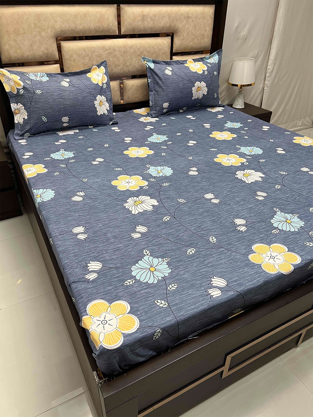 

Pure Decor Amulya Blue Yellow Floral 260 TC Queen Bedsheet With 2 Pillow Covers